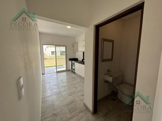 Foto 10 de Casa - interna - San Ramon - Lote 15 - Pilar del Este - CON RENTA.