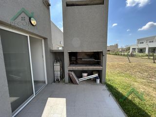 Foto 15 de Casa - interna - San Ramon - Lote 15 - Pilar del Este - CON RENTA.