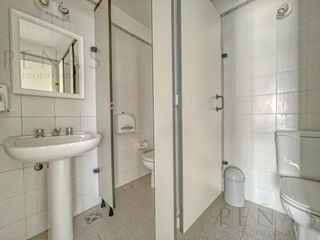 Foto 22 de IMPECABLE OFICINA 215 m2 AMUEBLADA EN NUÑEZ  - 2 COCHERAS