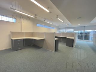 Foto 31 de IMPECABLE OFICINA 215 m2 AMUEBLADA EN NUÑEZ  - 2 COCHERAS