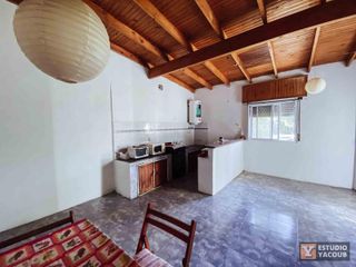 Foto 11 de Casa en venta - 1 Dormitorio 1 Baño - Cochera - 80Mts2 - Arturo Seguí, La Plata