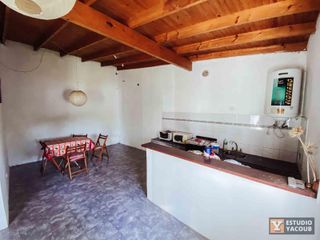 Foto 4 de Casa en venta - 1 Dormitorio 1 Baño - Cochera - 80Mts2 - Arturo Seguí, La Plata