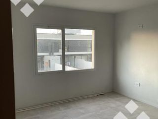 Foto 4 de VENTA, DUPLEX 2 DORMITORIOS EN ALTOS ALBERDI I, PLOTTIER.