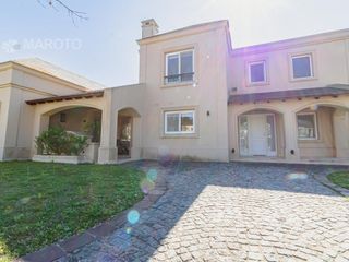 Foto 3 de CASA EN VENTA EN BARRIO SEPTIEMBRE - MAROTO PROPIEDADES