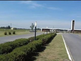 Foto 1 de Terreno en venta - 837mts2 - Tiempos de Canning