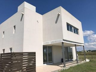 Foto 2 de MAROTO PROPIEDADES-VENDE-EL CANTON