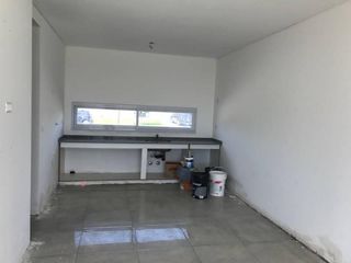 Foto 9 de MAROTO PROPIEDADES-VENDE-EL CANTON