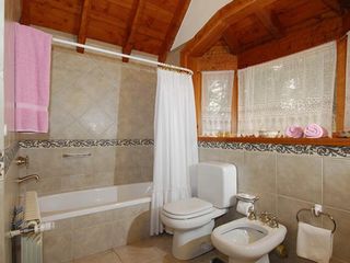 Foto 7 de Venta Cabaña 2 dorm c/ cochera, Puerto Manzano,  Villa La Angostura