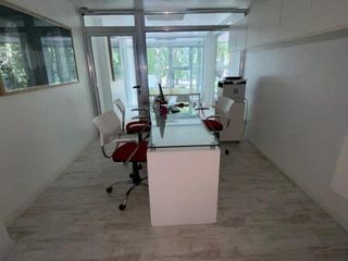 Foto 12 de Excelentes locales sobre Boulevard Los Tilos