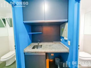 Foto 15 de Oficina de 150 m2 con 2 cocheras en alquiler, edificio con seguridad - Vicente López