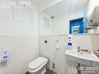 Foto 16 de Oficina de 150 m2 con 2 cocheras en alquiler, edificio con seguridad - Vicente López