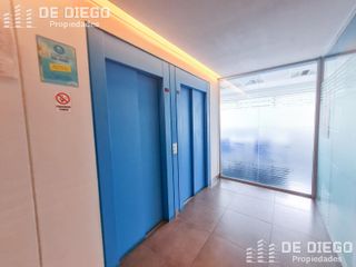 Foto 13 de Oficina de 150 m2 con 2 cocheras en alquiler, edificio con seguridad - Vicente López