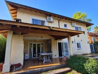 Foto 1 de Venta de casa en Barrio Maschwitz Privado, Escobar
