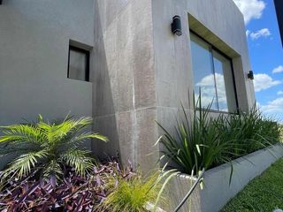 Foto 6 de Casa en venta - 3 Dormitorios 4 Baños - Cocheras - 216,50Mts2 - El Naudir, Escobar