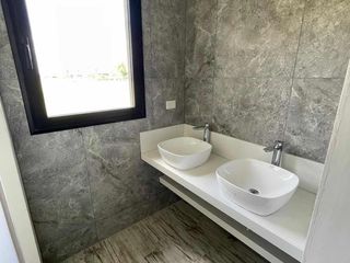Foto 19 de Casa en venta - 3 Dormitorios 4 Baños - Cocheras - 216,50Mts2 - El Naudir, Escobar