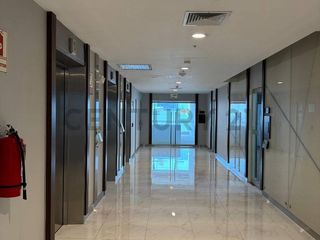 Foto 4 de ALQUILER DE OFICINA EN SAN ISIDRO DE ESTRENO - ENTREGA INMEDIATA