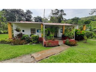 Foto 2 de Casa Campestre - oportunidad de inversión en La Vega, Cundinamarca