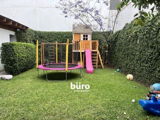 Foto 2 de ESPECTACULAR CASA EN VENTA EN SURCO DE 3/4 DORM JARDIN GRANDE
