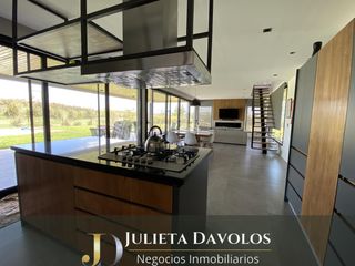 Foto 10 de Casa en  Venta 5 Ambientes Puertos del Lago Barrio Acacias Escobar-Maschwitz