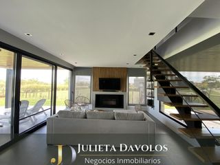 Foto 13 de Casa en  Venta 5 Ambientes Puertos del Lago Barrio Acacias Escobar-Maschwitz