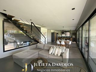 Foto 16 de Casa en  Venta 5 Ambientes Puertos del Lago Barrio Acacias Escobar-Maschwitz