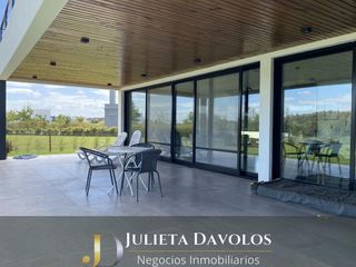 Foto 5 de Casa en  Venta 5 Ambientes Puertos del Lago Barrio Acacias Escobar-Maschwitz