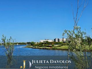 Foto 37 de Casa en  Venta 5 Ambientes Puertos del Lago Barrio Acacias Escobar-Maschwitz