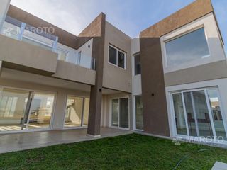 Foto 6 de CASA EN VENTA EN BARRIO EL CANTON - MAROTO PROPIEDADES
