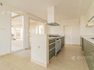 Foto 21 de CASA EN VENTA EN BARRIO EL CANTON - MAROTO PROPIEDADES