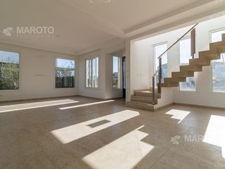 Foto 15 de CASA EN VENTA EN BARRIO EL CANTON - MAROTO PROPIEDADES