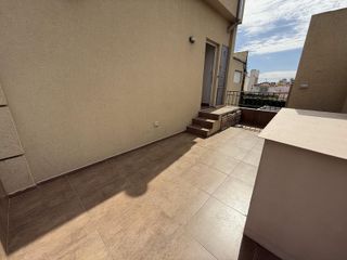 Foto 38 de Moderna Casa de 4 dormitorios en Cofico con patio y piscina