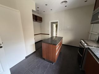 Foto 5 de Moderna Casa de 4 dormitorios en Cofico con patio y piscina