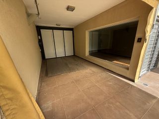 Foto 15 de Moderna casa de 4 dormitorios con patio y piscina apta crédito.