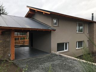Foto 4 de Venta Casa 3 Dormitorios -  Villa la Angostura