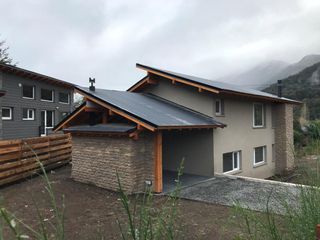 Foto 6 de Venta Casa 3 Dormitorios -  Villa la Angostura