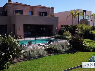 Foto 1 de Casa en Albanueva