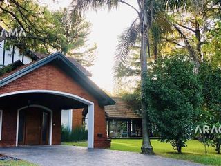 Foto 1 de VENTA CASA EN SAINT THOMAS - CANNING