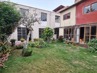 Foto 2 de Casa en venta en Lima de 4 dormitorios c/ cochera en Santiago de Surco