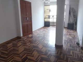 Foto 8 de Apartamento en venta de 3 dormitorios c/ cochera en Santiago de Surco,Lima,Perú.