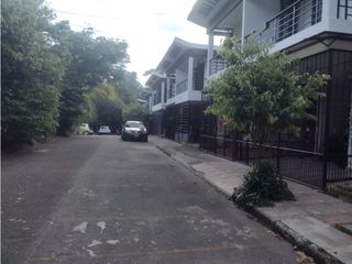 Foto 2 de VENTA CASA DOS PISOS QUINTAS DEL BOSQUE -  VILLAVICENCIO