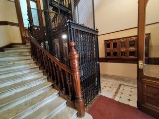 Foto 16 de VENTA  o PERMUTA en Edif historico muy bien puesta en Av de Mayo al 1100 RETASADO!!