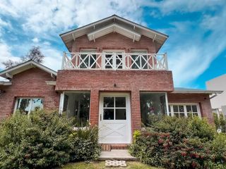 Foto 1 de VENTA | CASA DE 4 AMB | BARRIO PRIVADO LAS PRUNAS