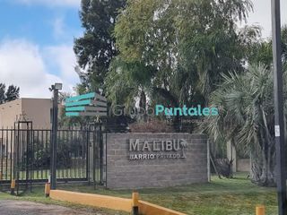 Foto 1 de Lote en Venta en esquina  en Barrio Malibu en Canning de 1600 M2