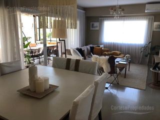 Foto 7 de Casa - Santa Catalina lote interno impecable!!