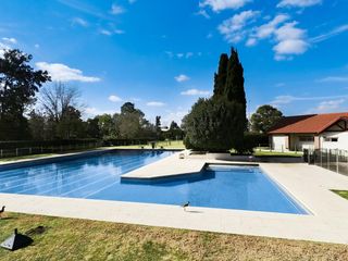 Foto 56 de Casa Venta 7 AMBIENTES EZEIZA !! ACEPTA FINANCIACION !! USS 300.000   CUOTAS