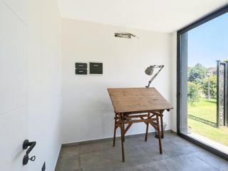 Foto 4 de Casa Venta 7 AMBIENTES EZEIZA !! ACEPTA FINANCIACION !! USS 300.000   CUOTAS