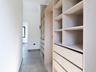 Foto 40 de Casa Venta 7 AMBIENTES EZEIZA !! ACEPTA FINANCIACION !! USS 300.000   CUOTAS