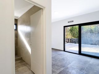 Foto 18 de Casa Venta 7 AMBIENTES EZEIZA !! ACEPTA FINANCIACION !! USS 300.000   CUOTAS