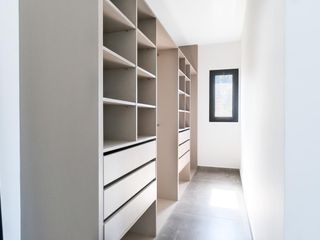 Foto 41 de Casa Venta 7 AMBIENTES EZEIZA !! ACEPTA FINANCIACION !! USS 300.000   CUOTAS