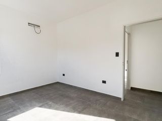 Foto 35 de Casa Venta 7 AMBIENTES EZEIZA !! ACEPTA FINANCIACION !! USS 300.000   CUOTAS